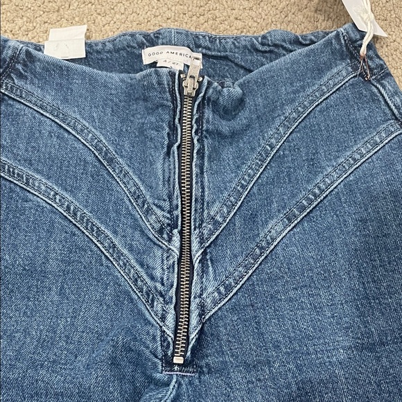 Good American High Rise Blue Jeans - Picture 4 of 8